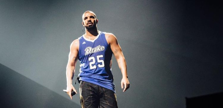 Drakes Summer Sixteen Tour Was The Highest Grossing In Hip Hop History Hip Hop Lately 