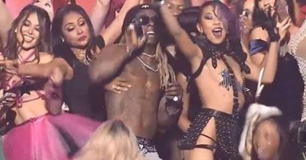 Real Lil Wayne Porn - Lil Wayne Performs Surrounded By Porn Stars At AVN [VIDEO] :: Hip-Hop Lately