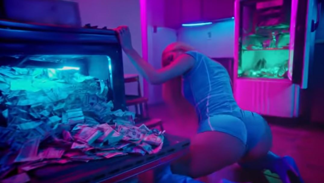 Iggy Azalea Gets Her Twerk On In Kream Hip Hop Lately