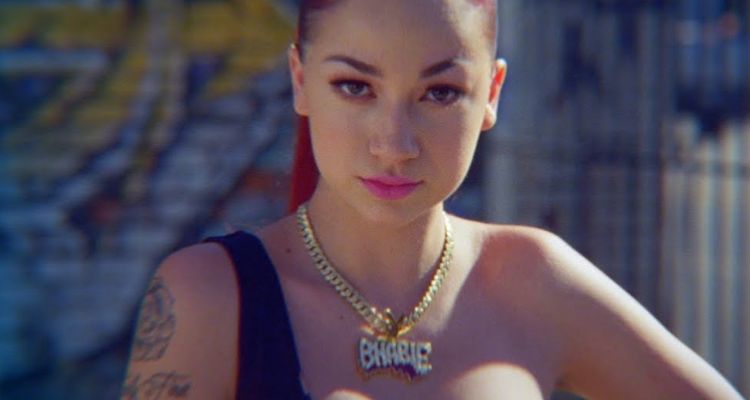 Сколько лет bhad bhabie майнкрафт