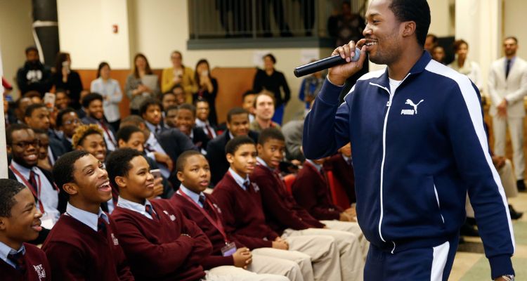 Meek Mill Helps Philadelphia's Kids Prepare For Back-To-School –