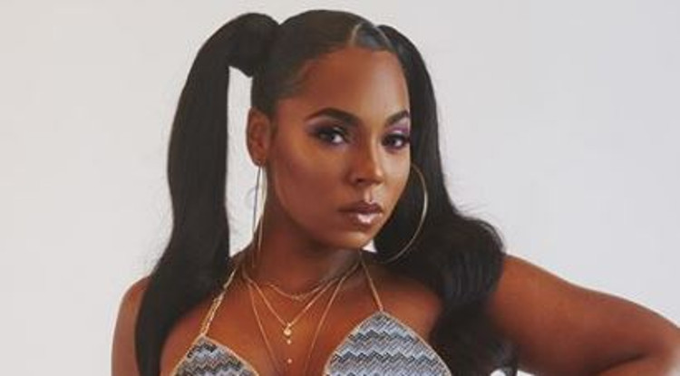 Ashanti And Her Mom Twerk At Bowling Alley Hip Hop Lately 