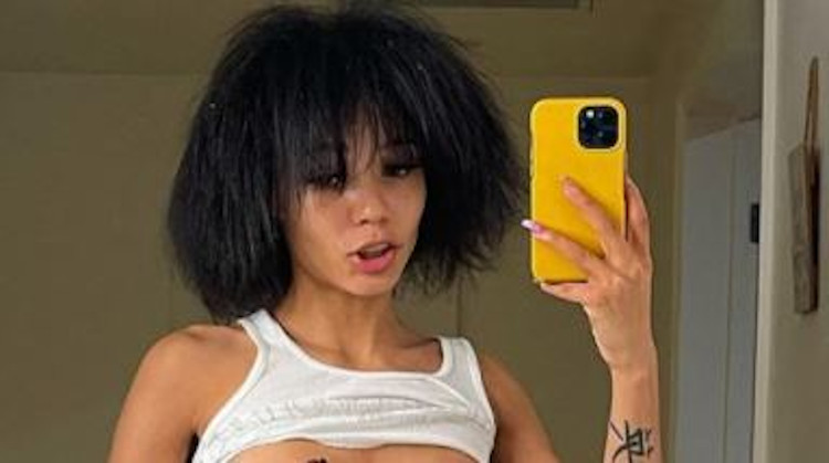 Coi Leray Gets A Major Reaction After Posting Topless Thirst Trap Phot Hip Hop Lately 8000