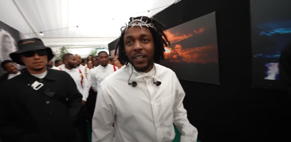 Kendrick's custom diamond crown cost him $3 Million Dollars 🤯 Follow  @kendricklamarzz for more!