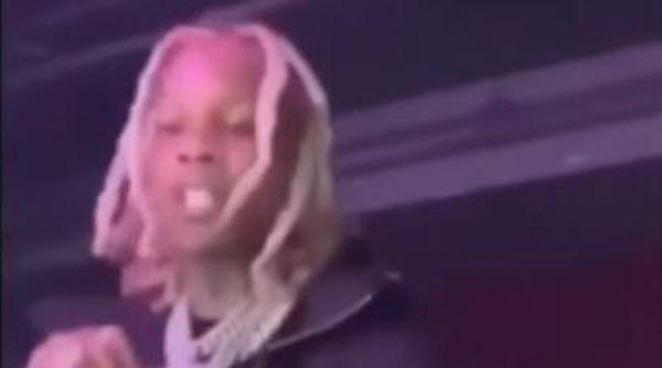 Watch What Happens When A Female Fan Gets Too Close To Lil Durk