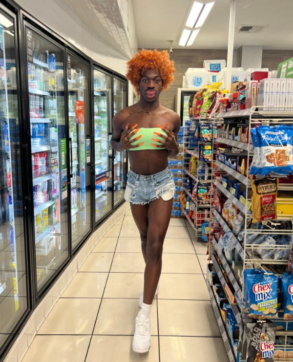 Lil Nas X Goes As Ice Spice For Halloween Photo Hip Hop Lately