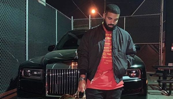 Watch Drake Say Wassup To Somebody's Mom [VIDEO]