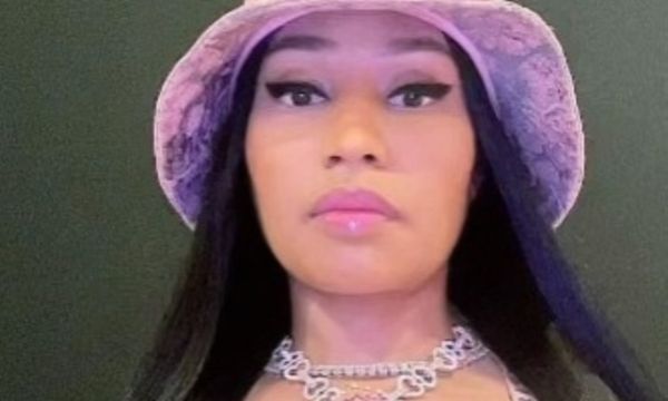 Nicki Minaj Sends A Warning To Those Who've Haven't Apologized To Her