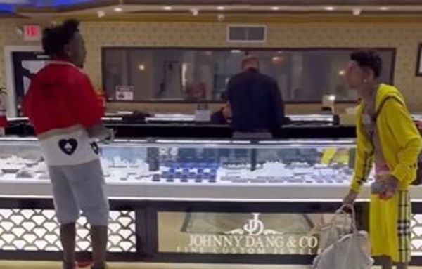 Sauce Walka And An Island Boy Face off In Jewelry Store