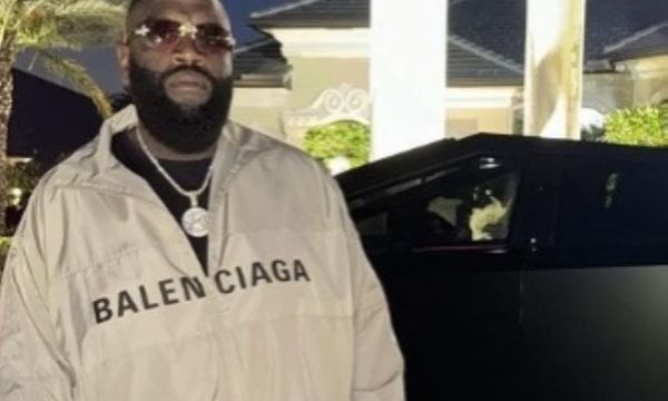 Rick Ross Shows His Face To Dispute Claim He Was Injured In Vancouver Fight